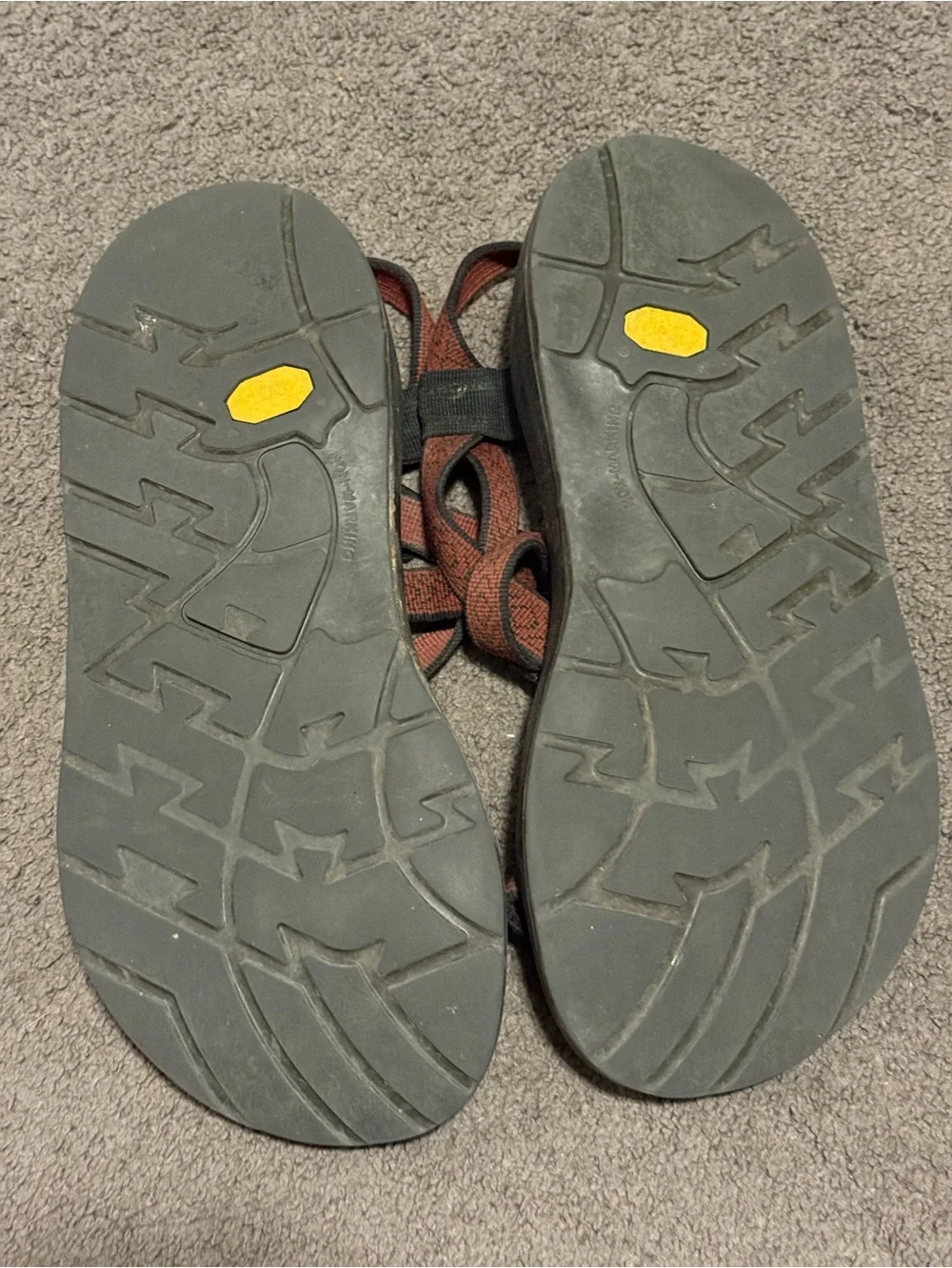 Men’s toe loop Chaco sandals